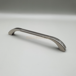 Tay nắm tủ Eurogold BH8209