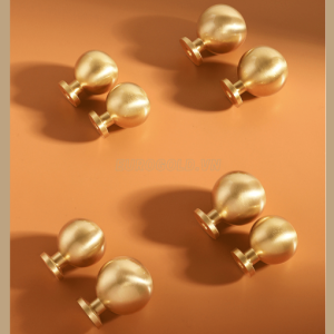 Núm tủ tròn đồng nguyên chất BHG68