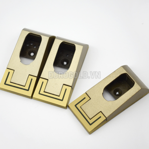 Bas treo hông hợp kim nhôm cao cấp Eurogold BB01 - 37 510x510 1