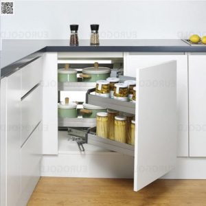 Giá góc liên hoàn inox hộp Eurogold EU102 (phải)