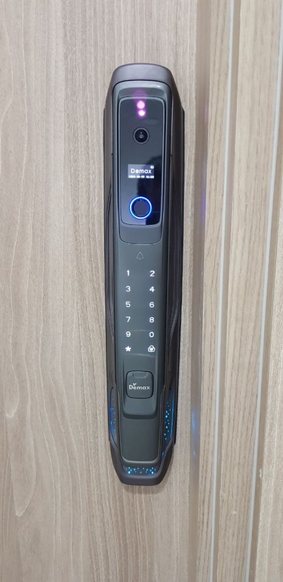 KHÓA CỬA VÂN TAY FACE ID APP WIFI DEMAX SL968 CB  - 23f4a5472cc6e998b0d7