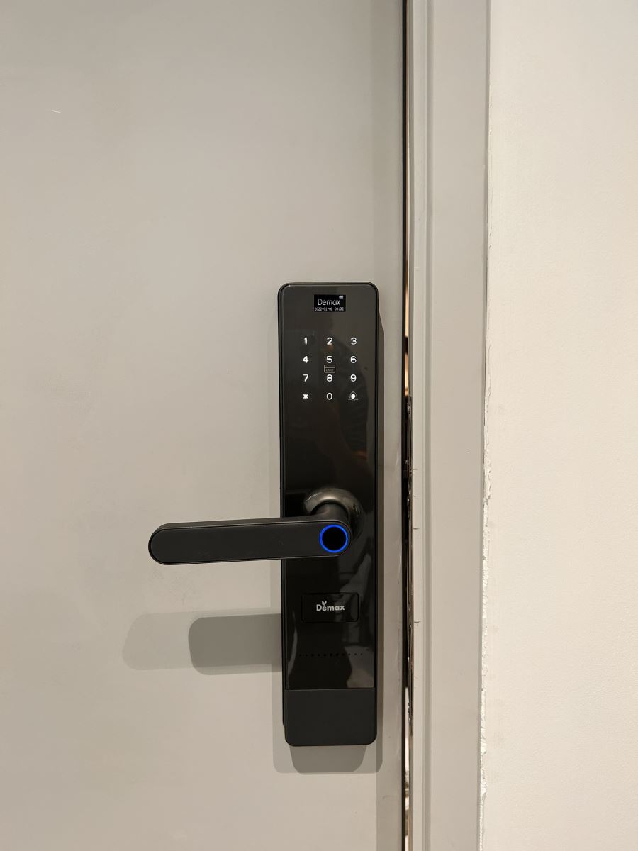 KHÓA VÂN TAY APP WIFI DEMAX SL628 SG - 52c446c7a77c7e22276d