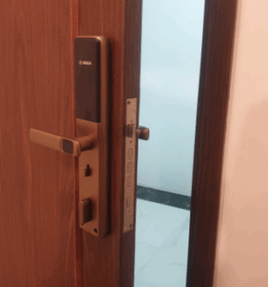 KHÓA VÂN TAY APP WIFI BOSCH ID30B EU AMBER GOLD - Ảnh chụp Màn hình 2020 12 09 lúc 07 42 56