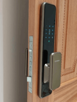KHÓA VÂN TAY BOSCH AMBER GOLD EL600 EU - Ảnh chụp Màn hình 2021 03 31 lúc 10 25 28