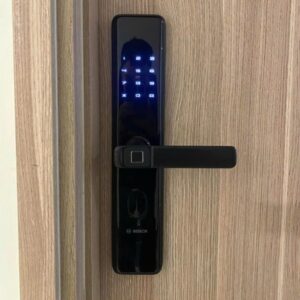 KHÓA VÂN TAY BOSCH ID30 DE MÀU ĐEN - ID30 1