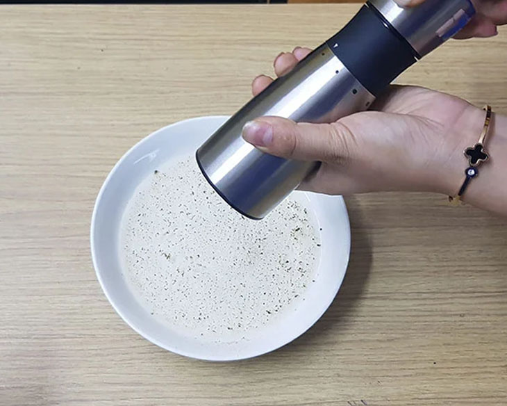 DỤNG CỤ XAY TIÊU MALLOCA MMPM-657A - MMPM 657A 2