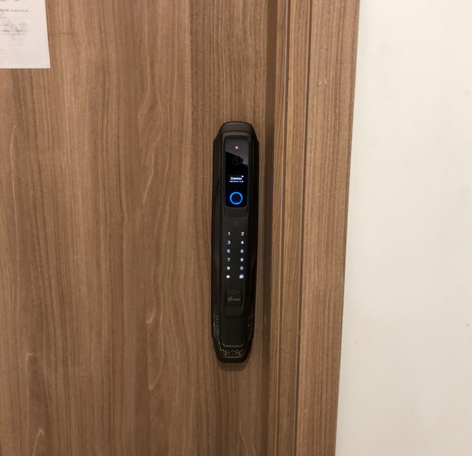 KHÓA CỬA VÂN TAY FACE ID APP WIFI DEMAX SL968 CB  - a809c2a39d22587c01332