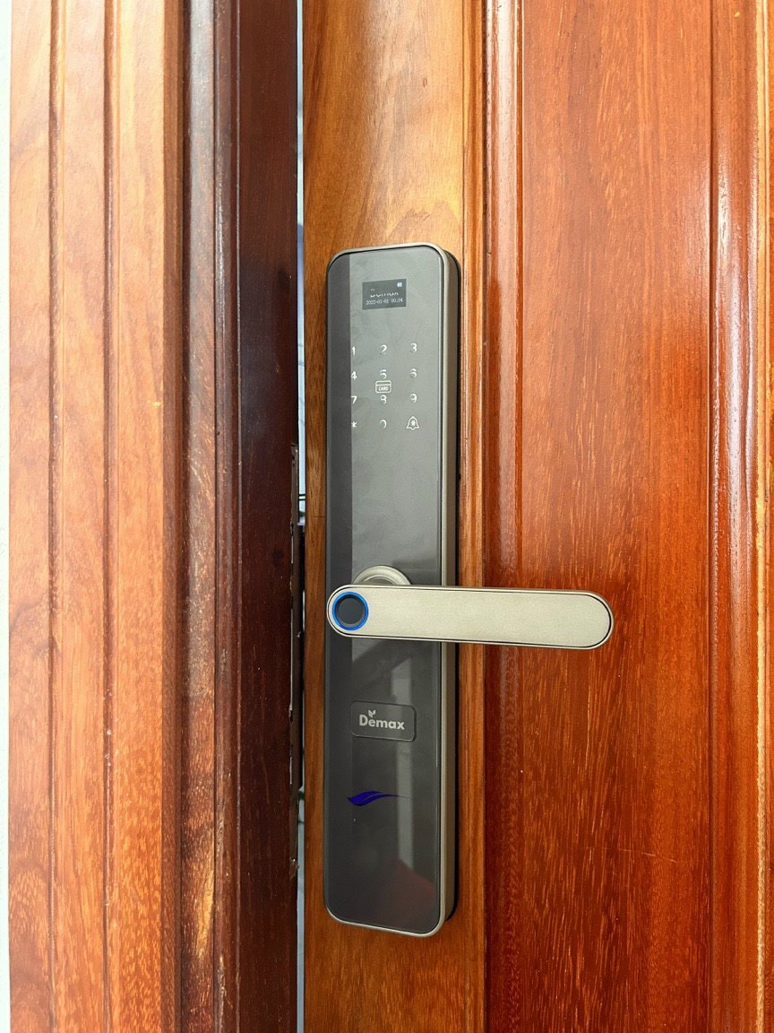 KHÓA VÂN TAY APP WIFI DEMAX SL630 GB  - f348a4786758bf06e649 1