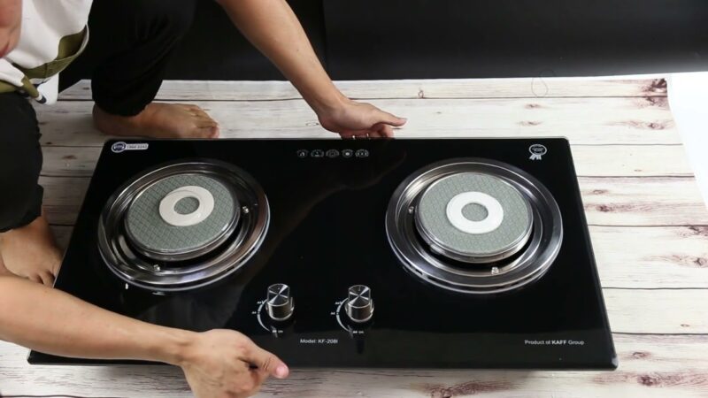 BẾP GAS ÂM HỒNG NGOẠI KAFF KF-208I - maxresdefault 5