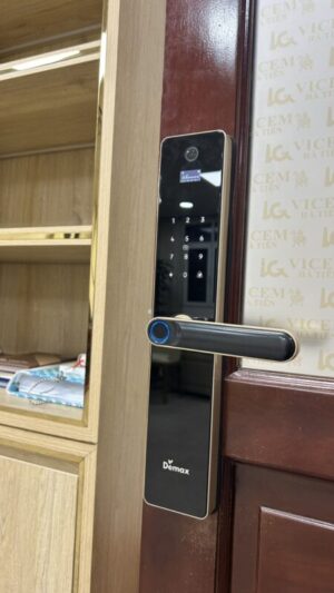 KHÓA CỬA VÂN TAY APP WIFI DEMAX SL-C626 CG - z5557182774597 f11878584515432303a1d86dc28f37b2