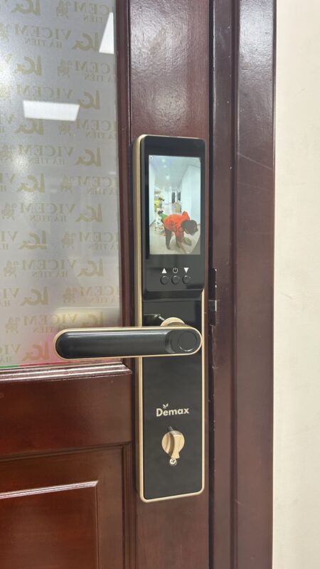 KHÓA CỬA VÂN TAY APP WIFI DEMAX SL-C626 CG