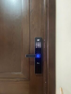 Khoá cửa vân tay Demax EL680 BN CNC App wifi - Của Đức - z6001123818979 4d98b2465f2e5ec27579ee0806fc1e7c