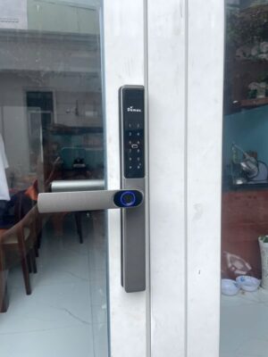 Khoá vân tay cửa nhôm Demax El699 Lux AG App wifi - Chống nước của Đức - z6096434069431 b0f59afd7b88a6a5368fcabccd321dfa 2