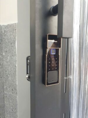 Khoá vân taycửa cổng Demax SL608 CNC AC app wifi,remote chống nước tuyệt đối - Của Đức - z6106694831553 da1115d451df4fe3d50f230f1a8895b0 2