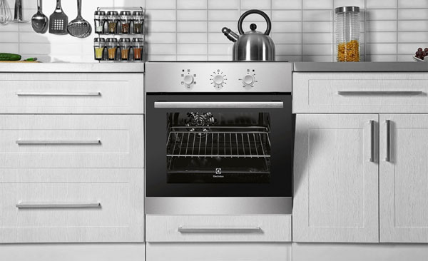 LÒ NƯỚNG ÂM TỦ ELECTROLUX RZB2110AAXA 60CM ULTIMATETASTE 300 53L