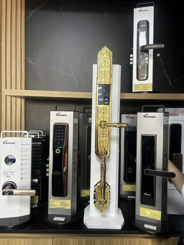 KHÓA CỬA ĐẠI SẢNH APP WIFI DEMAX SL8862 VÀNG 24K