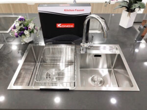 CHẬU RỬA BÁT KONOX OVERMOUNT SINK KN8248DO - hinh anh showroom chau rua bat konox kn8248do