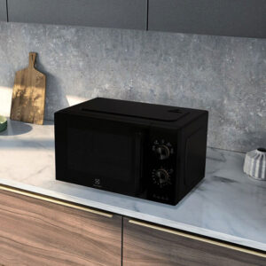 LÒ VI SÓNG ĐỂ BÀN ELECTROLUX 20L EMM20K22B ULTIMATETASTE 300 - lo vi song electrolux emm20k22B 4 1719397259
