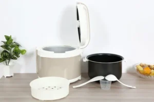 NỒI CƠM ĐIỆN ELECTROLUX E4RC1-350B - noi com nap gai 1 8 lit electrolux e4rc1 350b 2 f73a4f9031824efc8e8223942c484de9 1024x1024