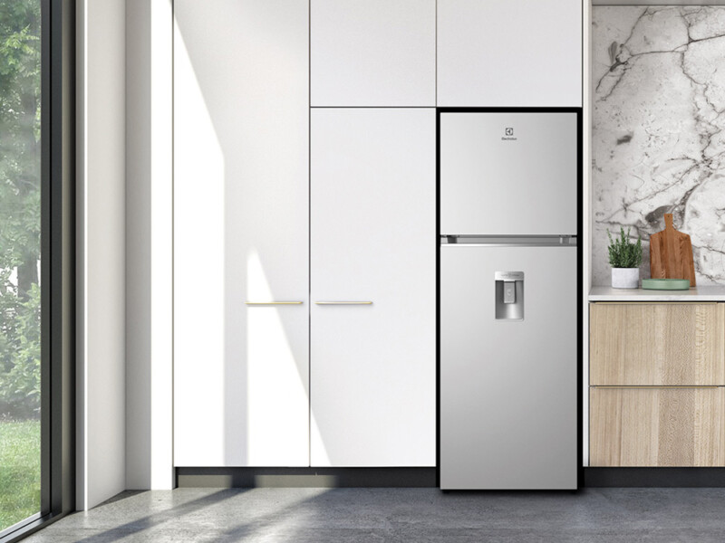 TỦ LẠNH ELECTROLUX NGĂN ĐÁ TRÊN 312 LÍT ETB3440K-A INVERTER ULTIMATETASTE 300 CÓ NGĂN ĐÔNG MỀM - BẠC - tu lanh electrolux inverter 312 lit etb3440k a9