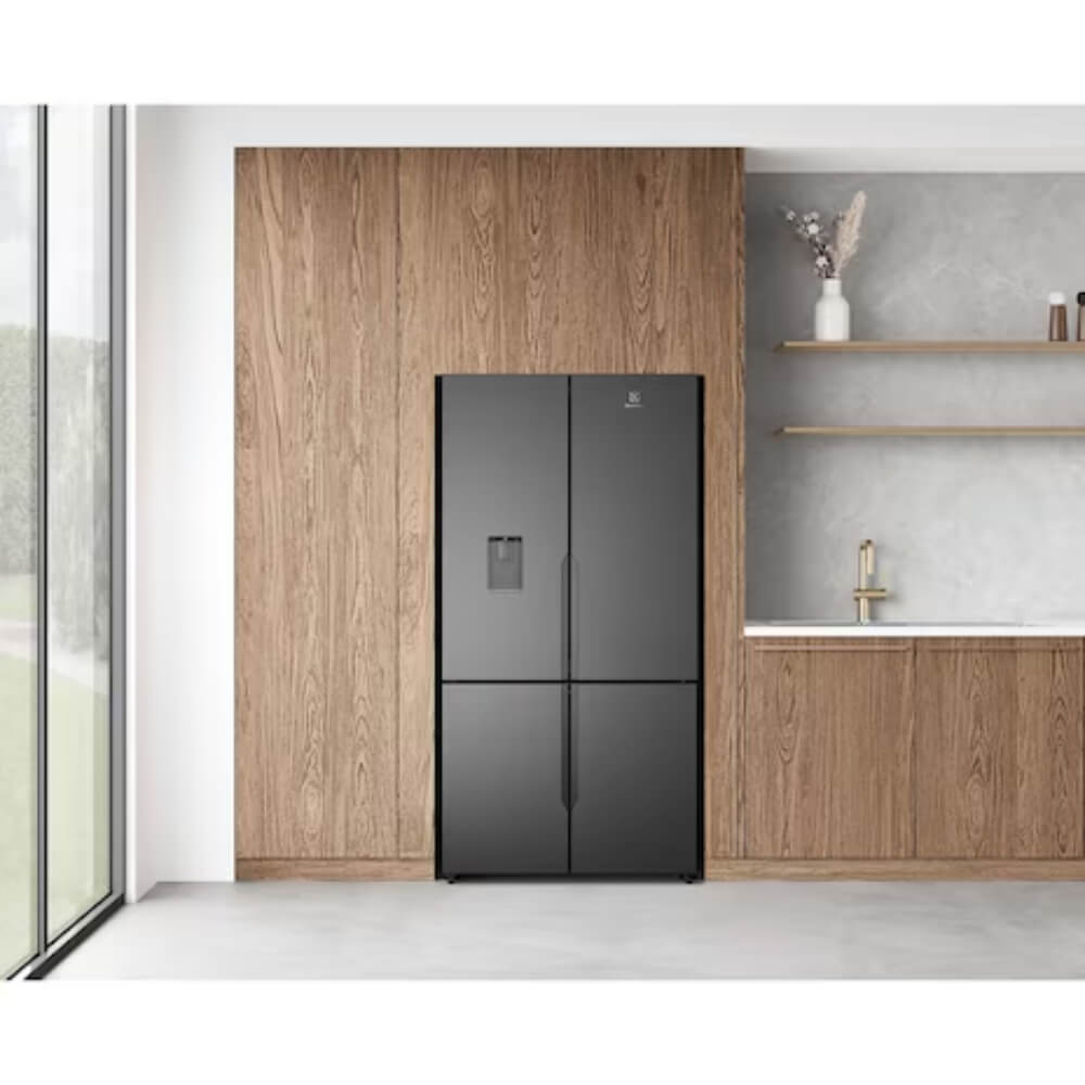 TỦ LẠNH ELECTROLUX 4 CÁNH 562L EQE5660A-B ULTIMATETASTE 700 MÀU ĐEN NHÁM MATT