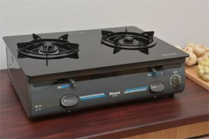 BẾP GA ĐỂ BÀN RINNAI RV-4600(GL-T)N - bep gas doi rinnai rv 4600 gt 700x467 2