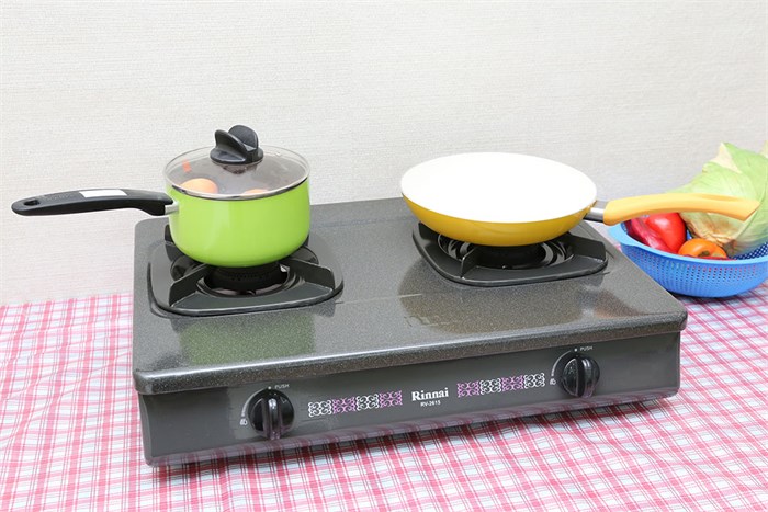 BẾP GA ĐỂ BÀN RINNAI RV-2615(G) - bep gas rinnai rv 2615 g 700x467 2