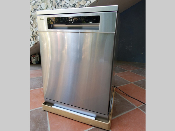 MÁY RỬA BÁT 15 BỘ TEXGIO TGF3815S