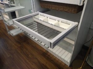 GIÁ TREO QUẦN ÂU VÀ KHAY ĐỰNG ĐỒ GARIS GW04.60